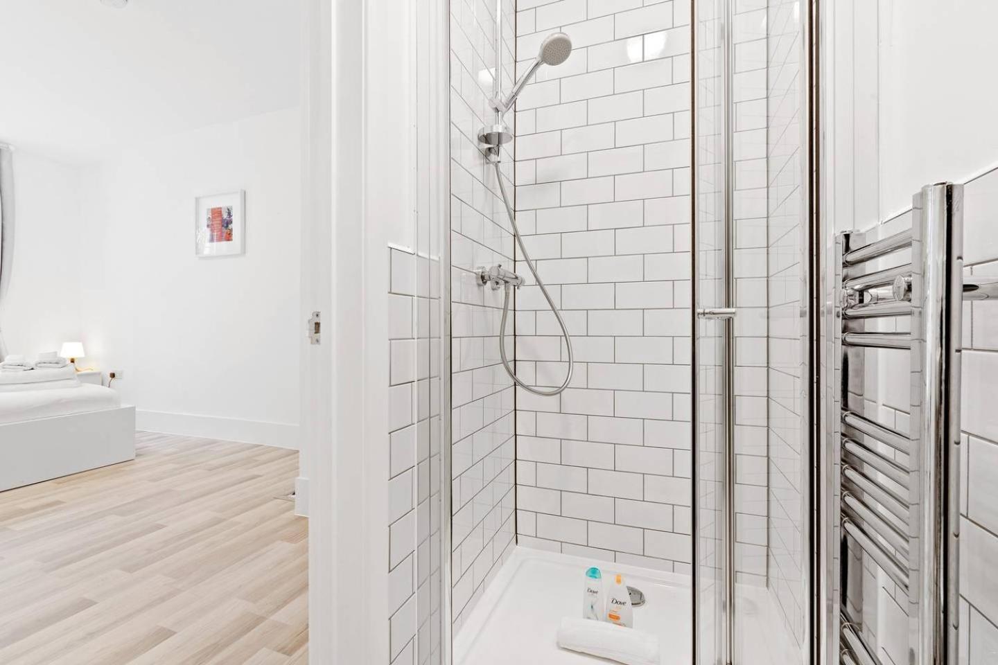 Airy Spacious 1 Bedroom Aprtment With Garden In Brixton Londen Buitenkant foto