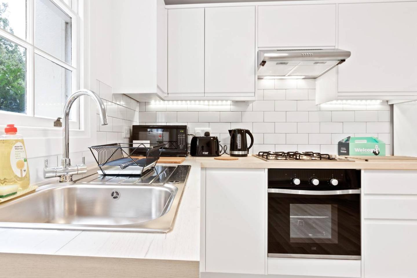 Airy Spacious 1 Bedroom Aprtment With Garden In Brixton Londen Buitenkant foto